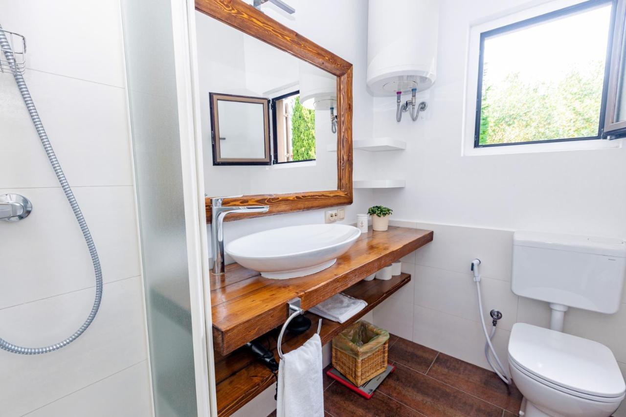 Residence Pecek Novigrad  Bagian luar foto