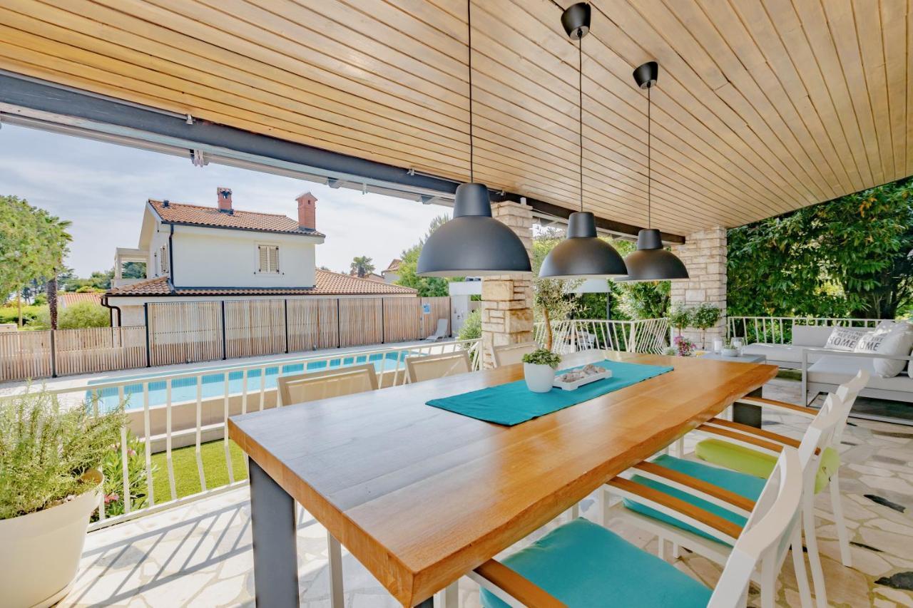 Residence Pecek Novigrad  Bagian luar foto
